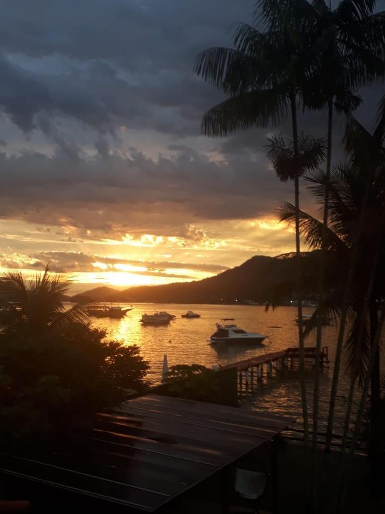 Pedra Mar - Quartos E Suites Em Angra 安格拉杜斯雷斯 外观 照片